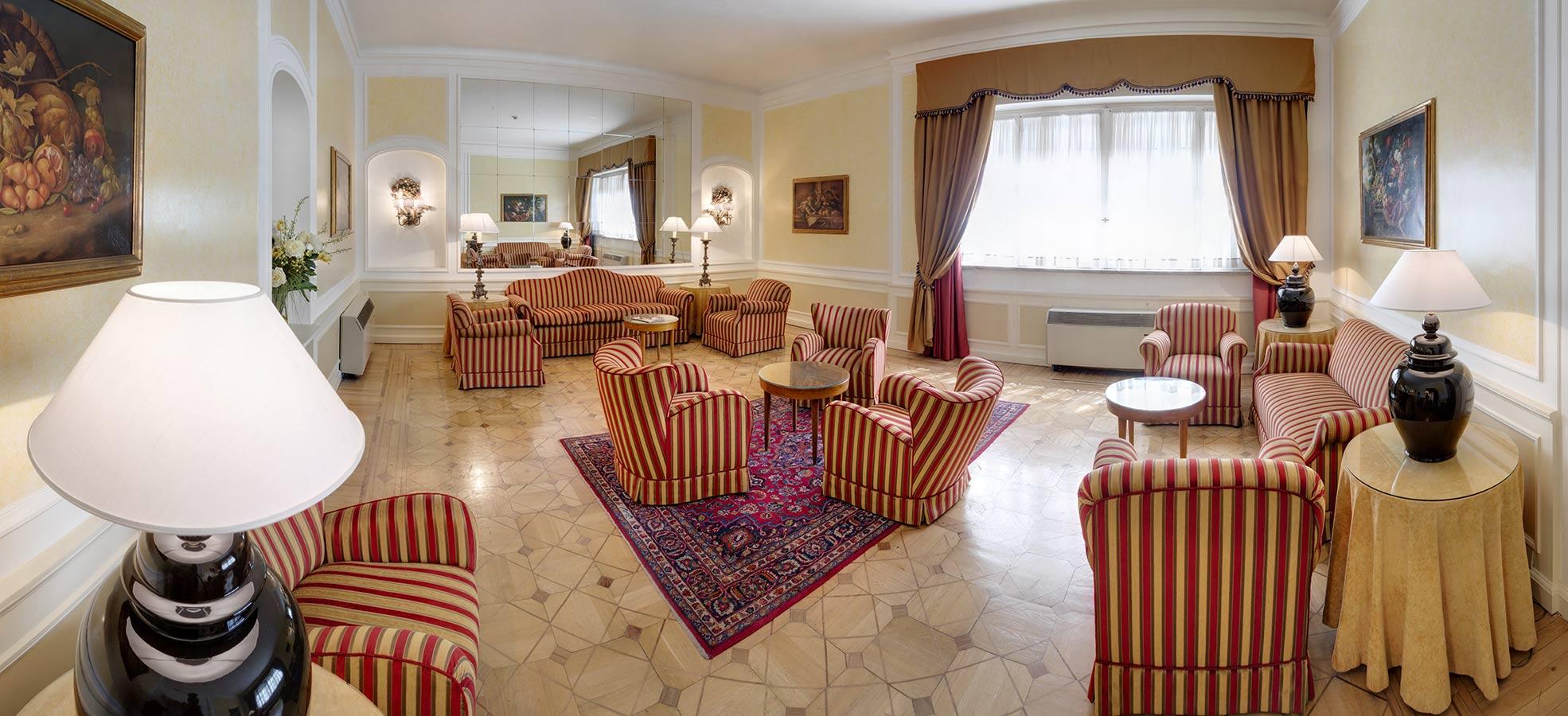 Vista Lobby Bettoja Atlantico Hotel