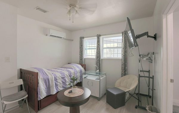 2 Mi to Universal Orlando! Quiet Studio Suite - Hoteles cerca de Cerca del Aeropuerto en Orlando