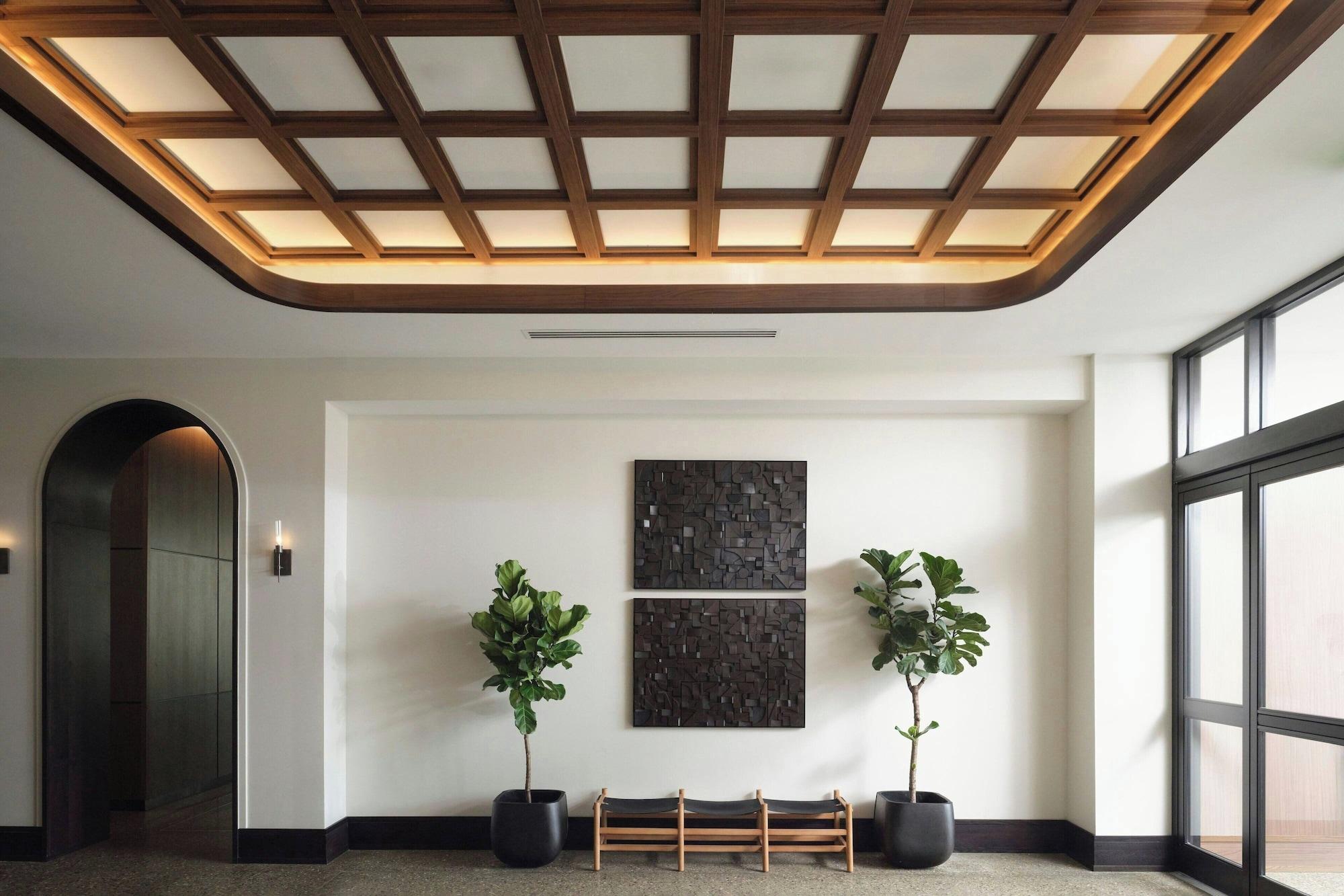 Vista Lobby AC Hotel by Marriott Detroit at the Bonstelle