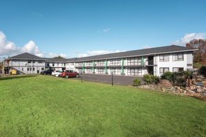 Alojamiento - Airport Travel Air Motel