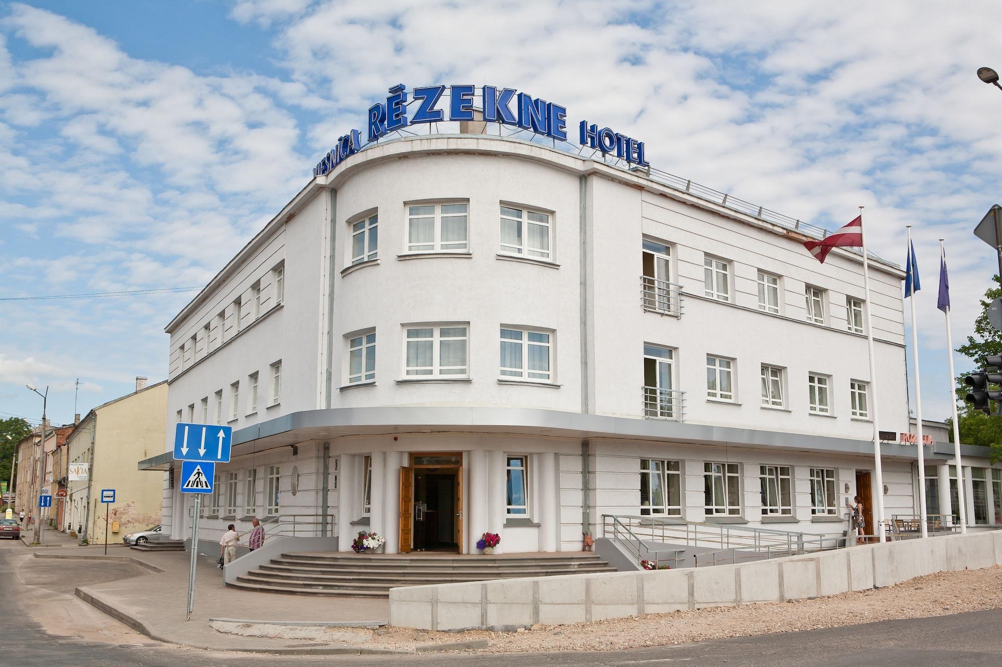 Vista Exterior KOLONNA Hotel Rezekne
