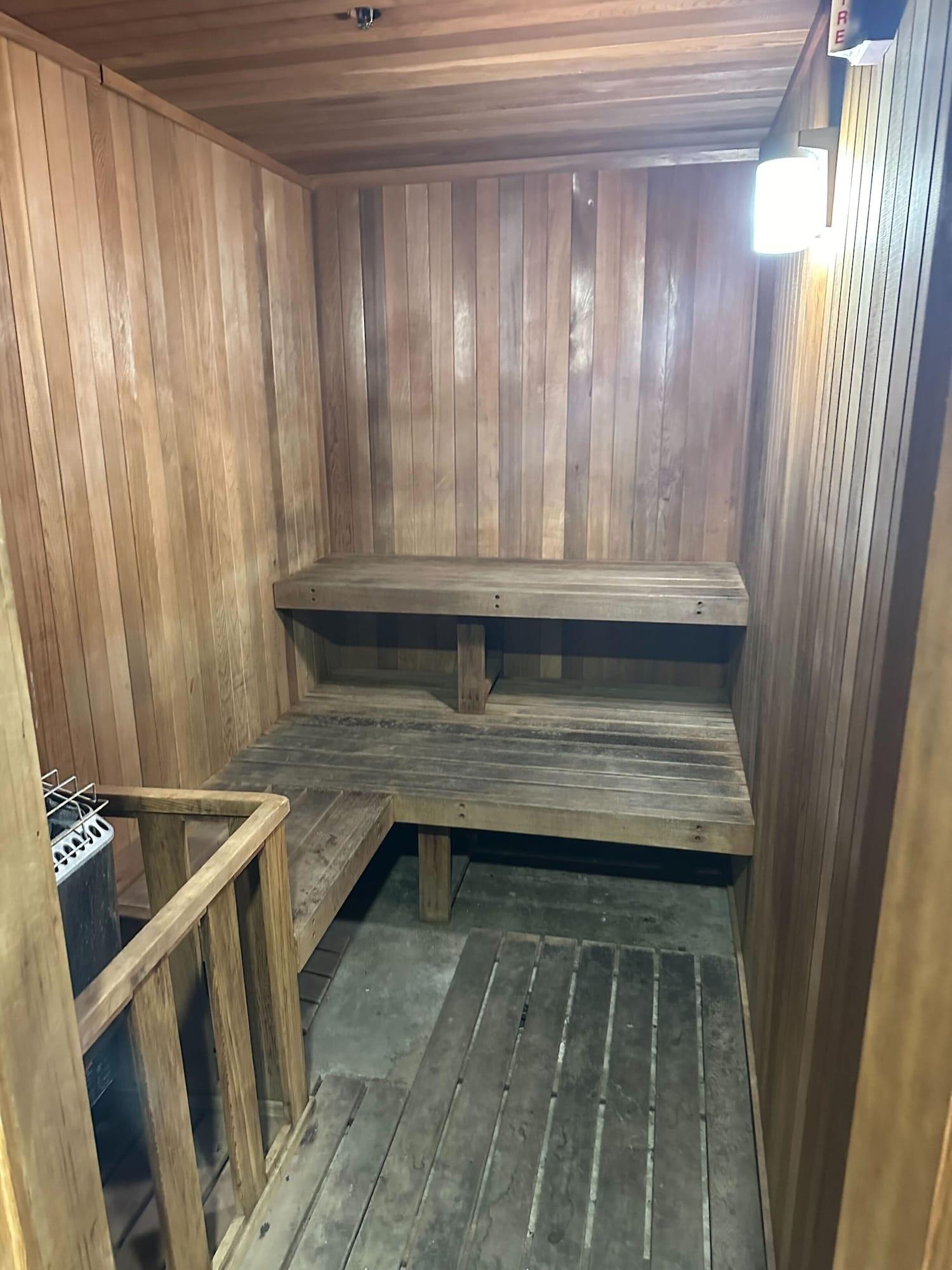 Spa The Wave Manhattan Beach