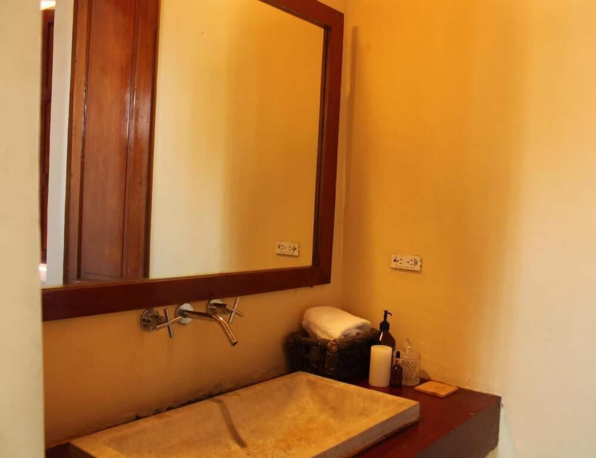 Equipamiento de Habitación Casa Gaitana- Alma Hotels