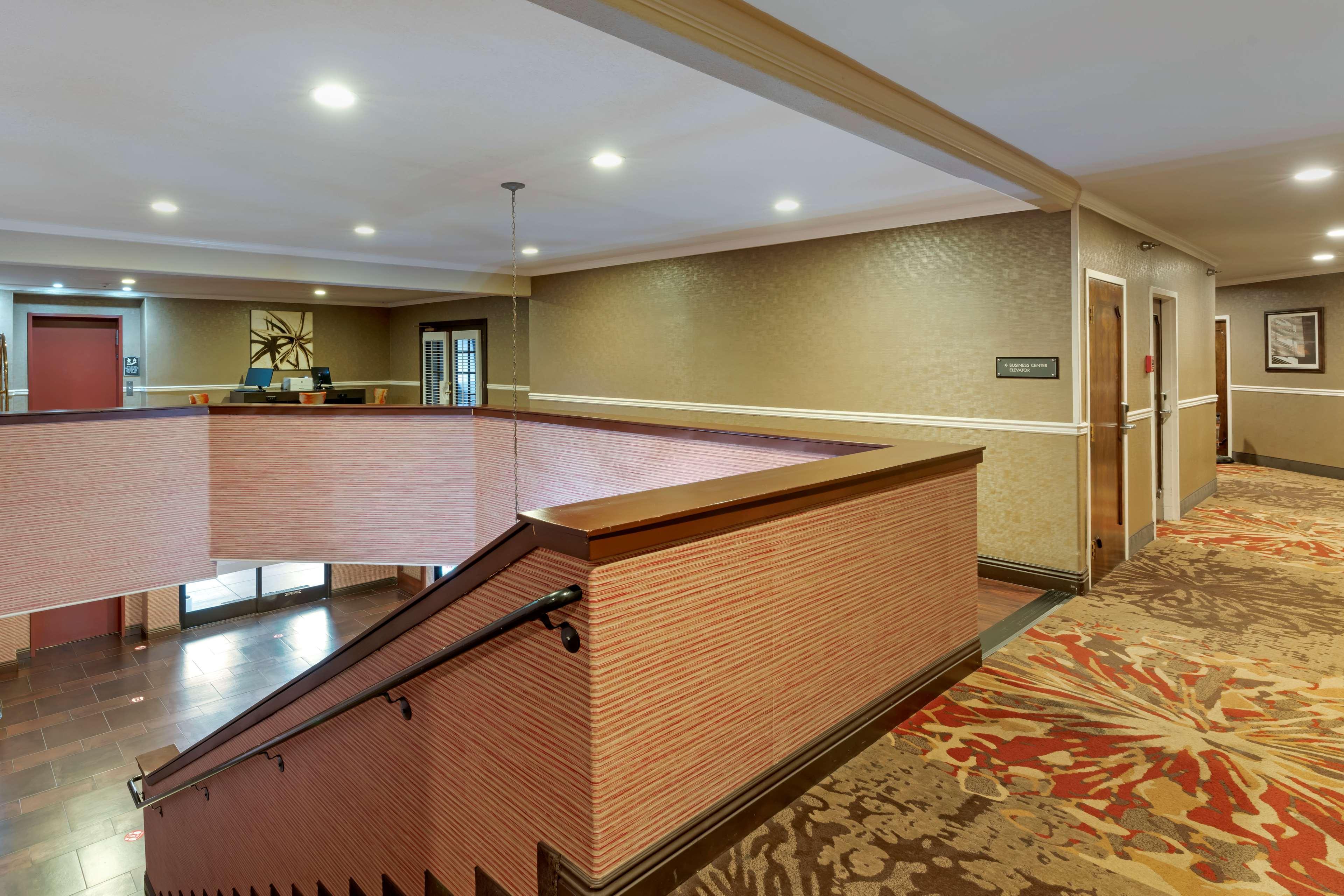 Vista Lobby Best Western Plus Brookside Inn