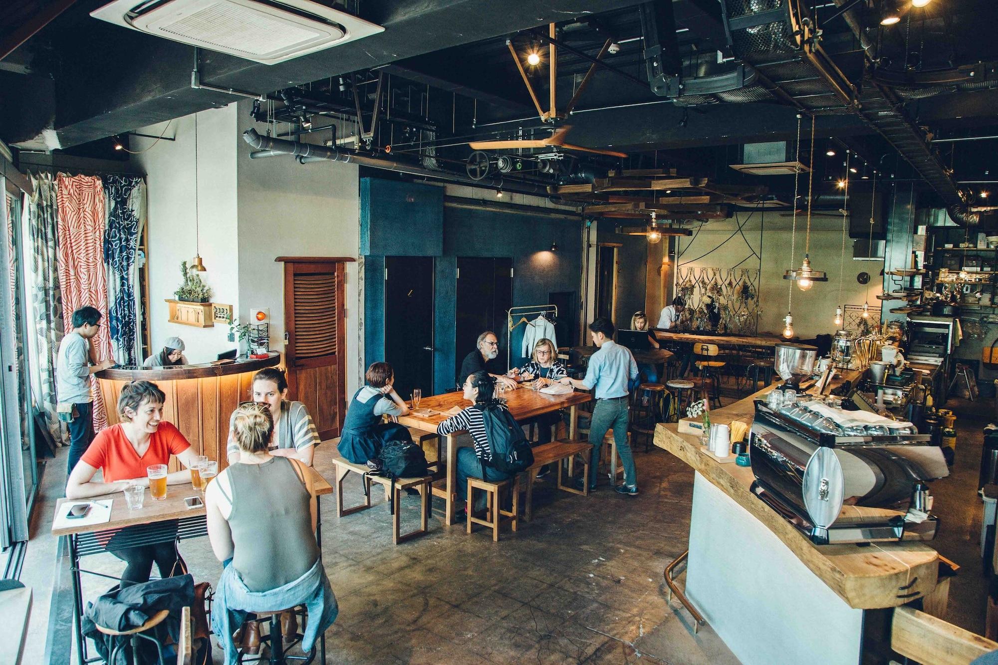 Varios Len KYOTO KAWARAMACHI – Hostel