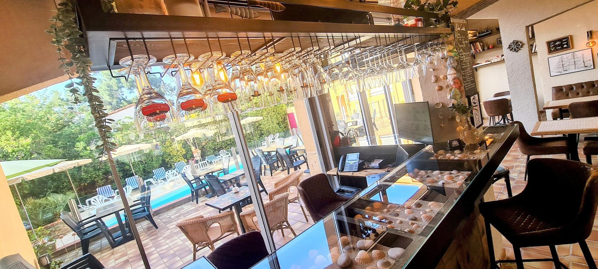 Bar/Salón Hôtel Le Maritime