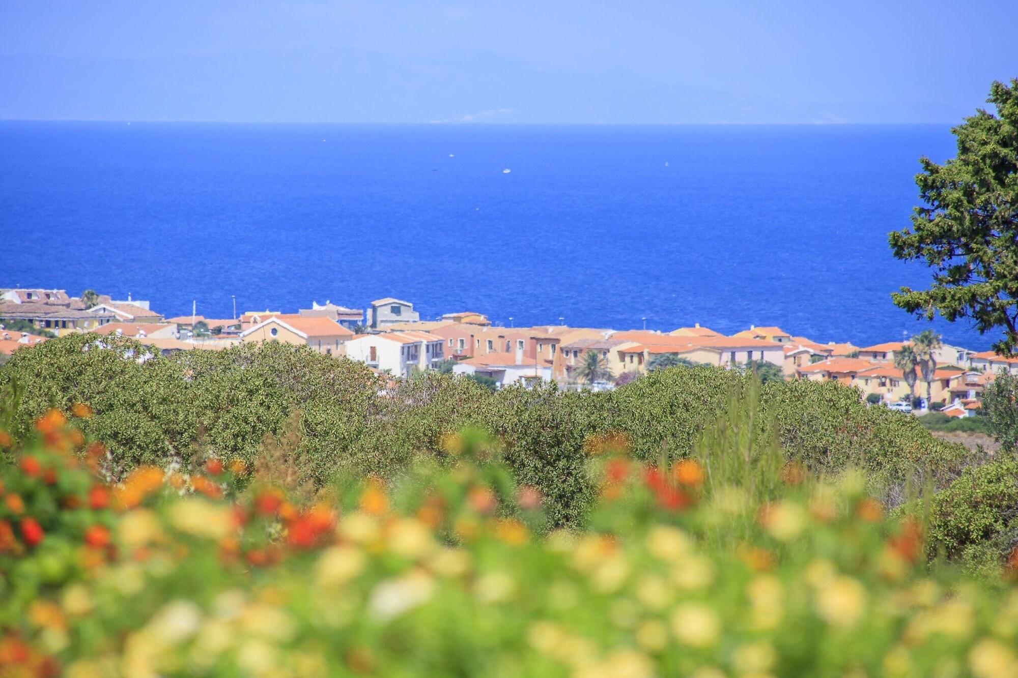 Playa Abbaidda Hotel