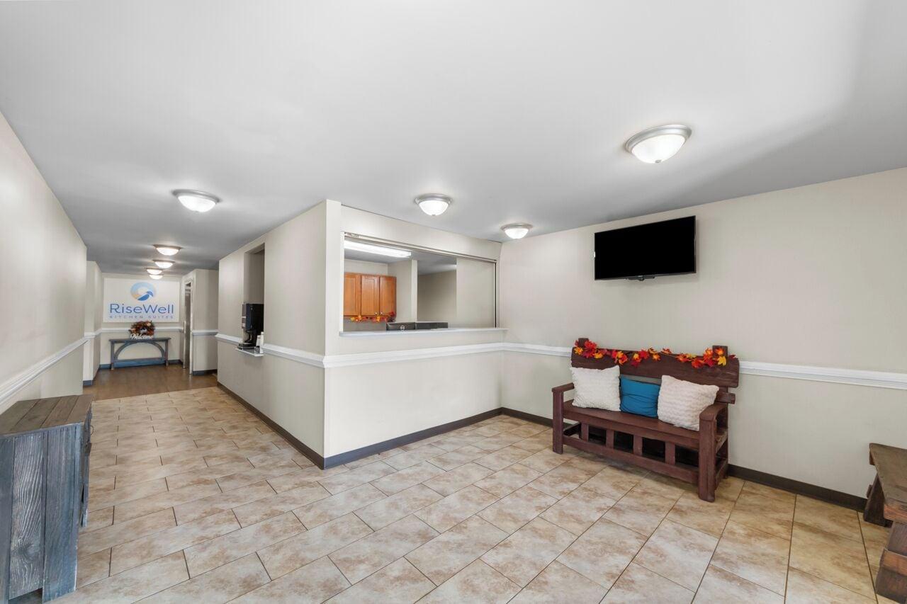 Vista Lobby Risewell Kitchen Suites Pleasanton