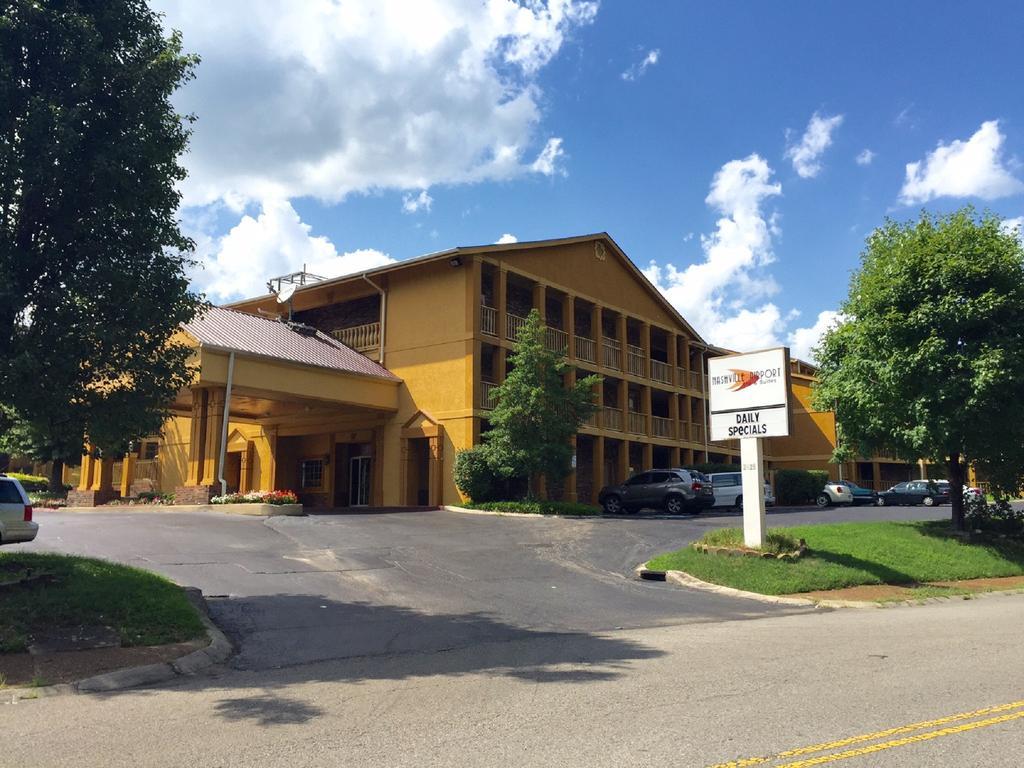 Vista Exterior Red Lion Inn and Suites Nashville Airport