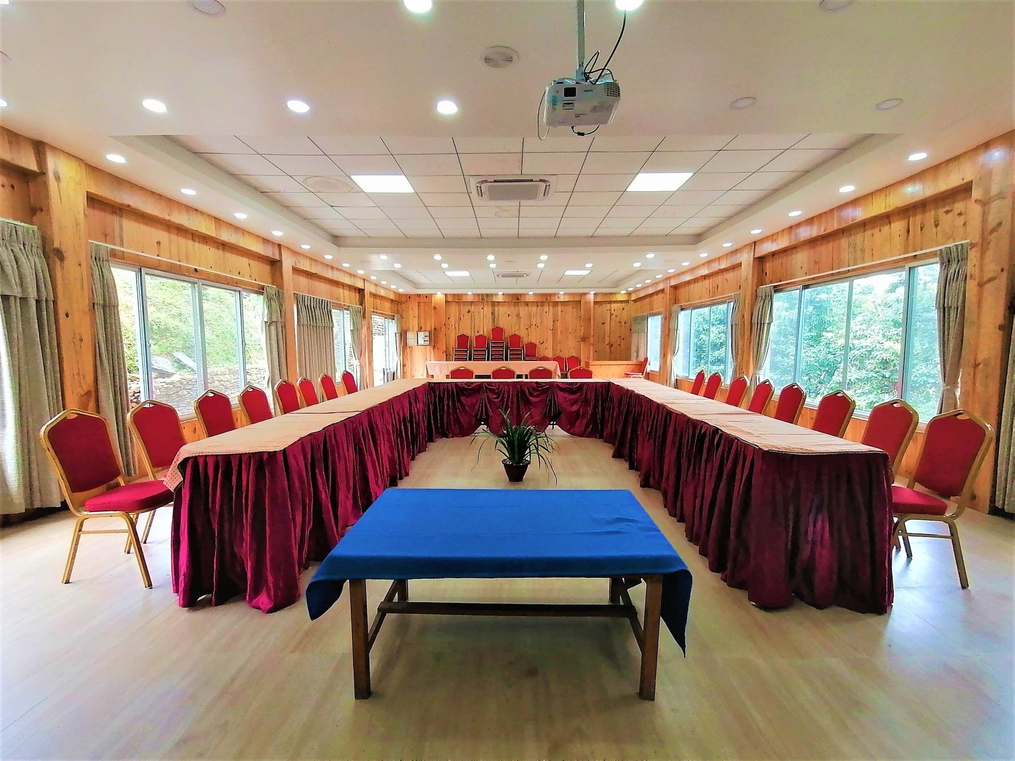 Sala de Reuniones Himalayan Deurali Resort