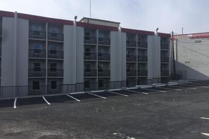 Alojamiento - Peachtree Inn & suites