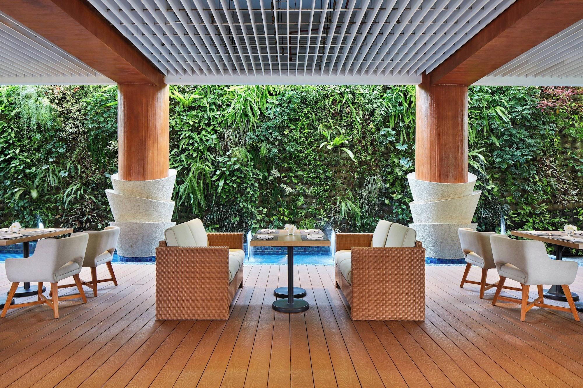 Restaurant Courtyard by Marriott Bandung Dago