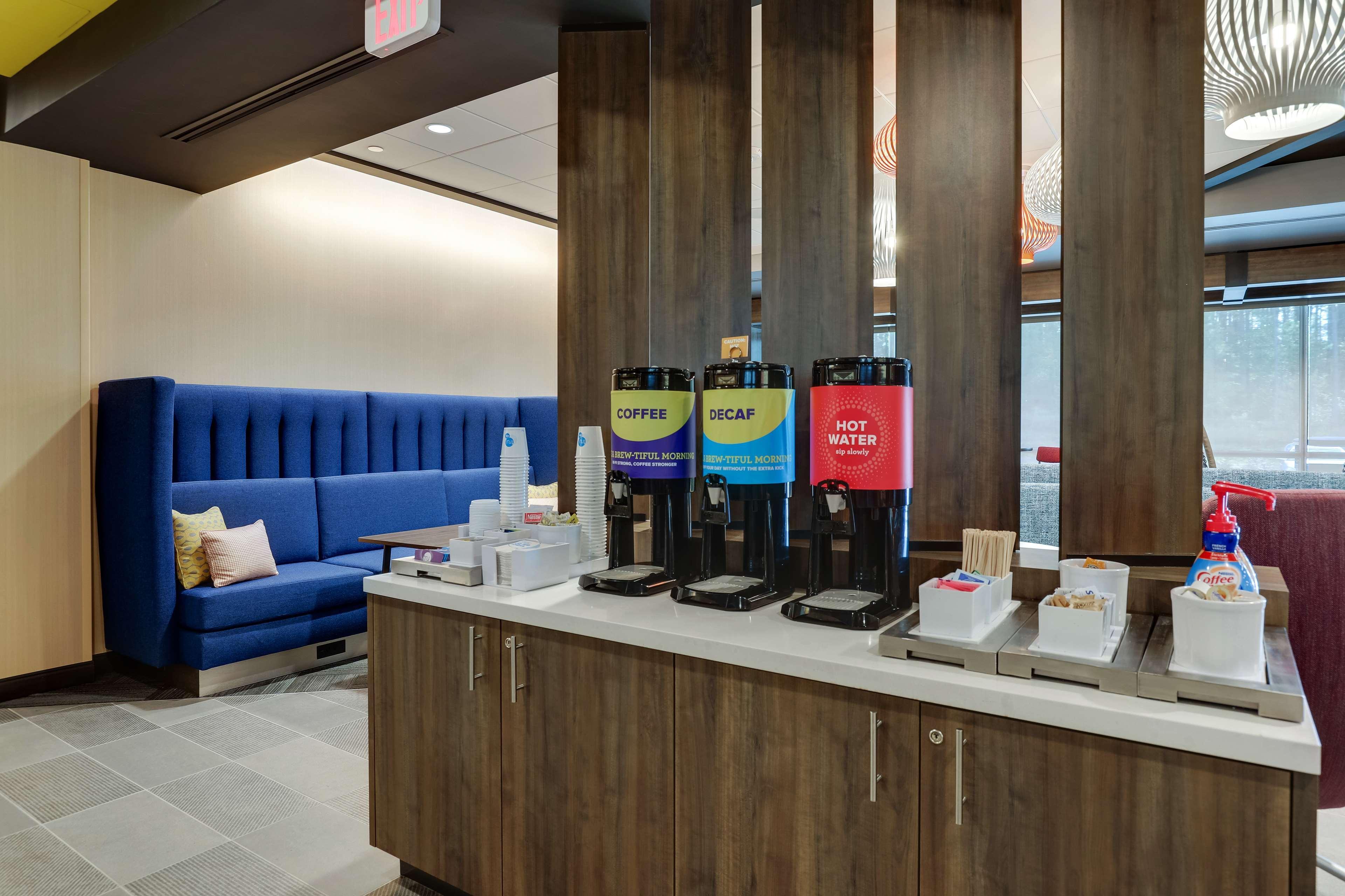 Restaurant Tru By Hilton Raleigh Garner