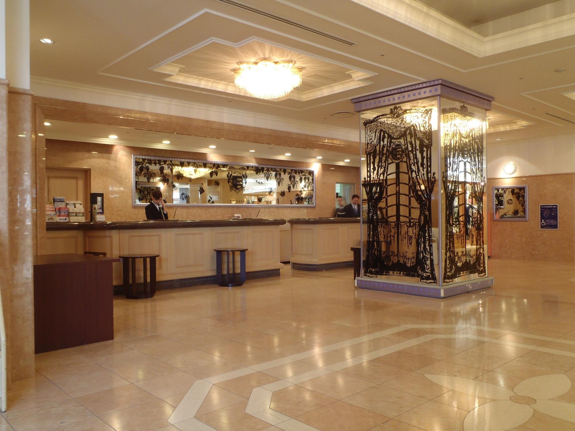 Vista Lobby Chateraise Gateaux Kingdom Sapporo Hotel and Spa Resort