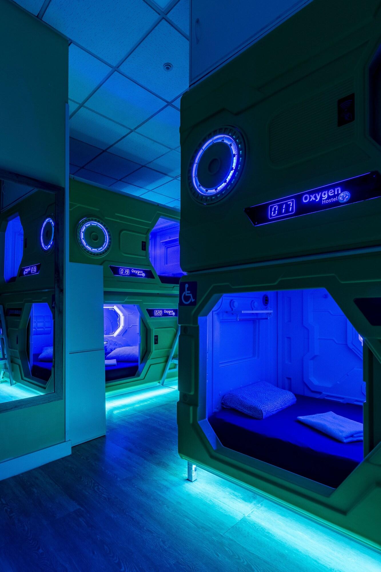 Varios Oxygen Hostel