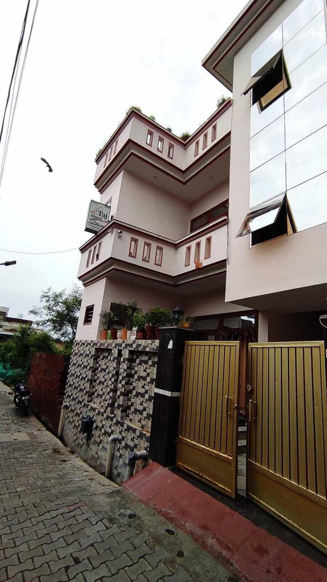 Vista Exterior Taj Street Hostel