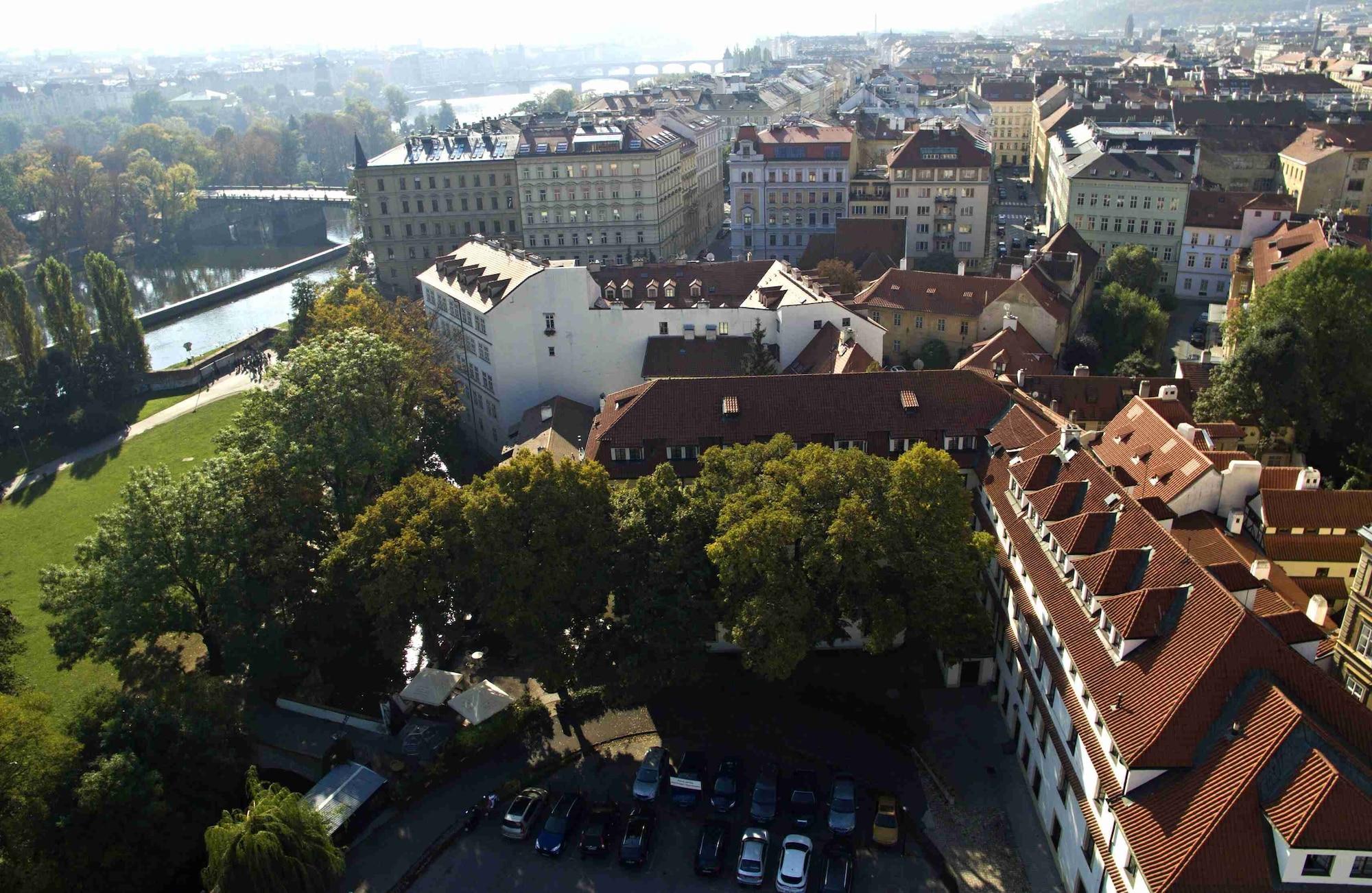 Vista Exterior Pytloun Old Armoury Hotel Prague
