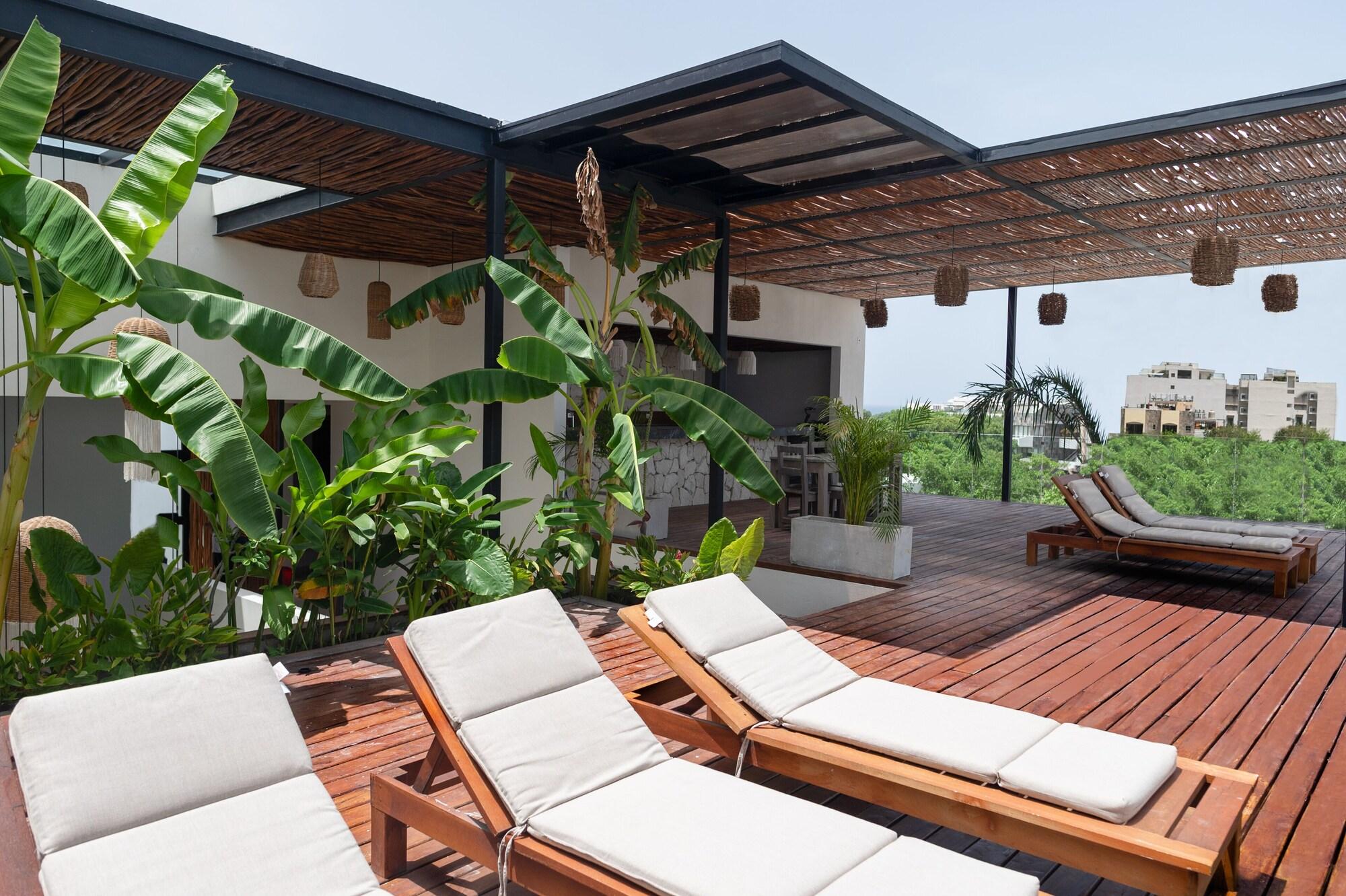 Vista Piscina Phantom Suites