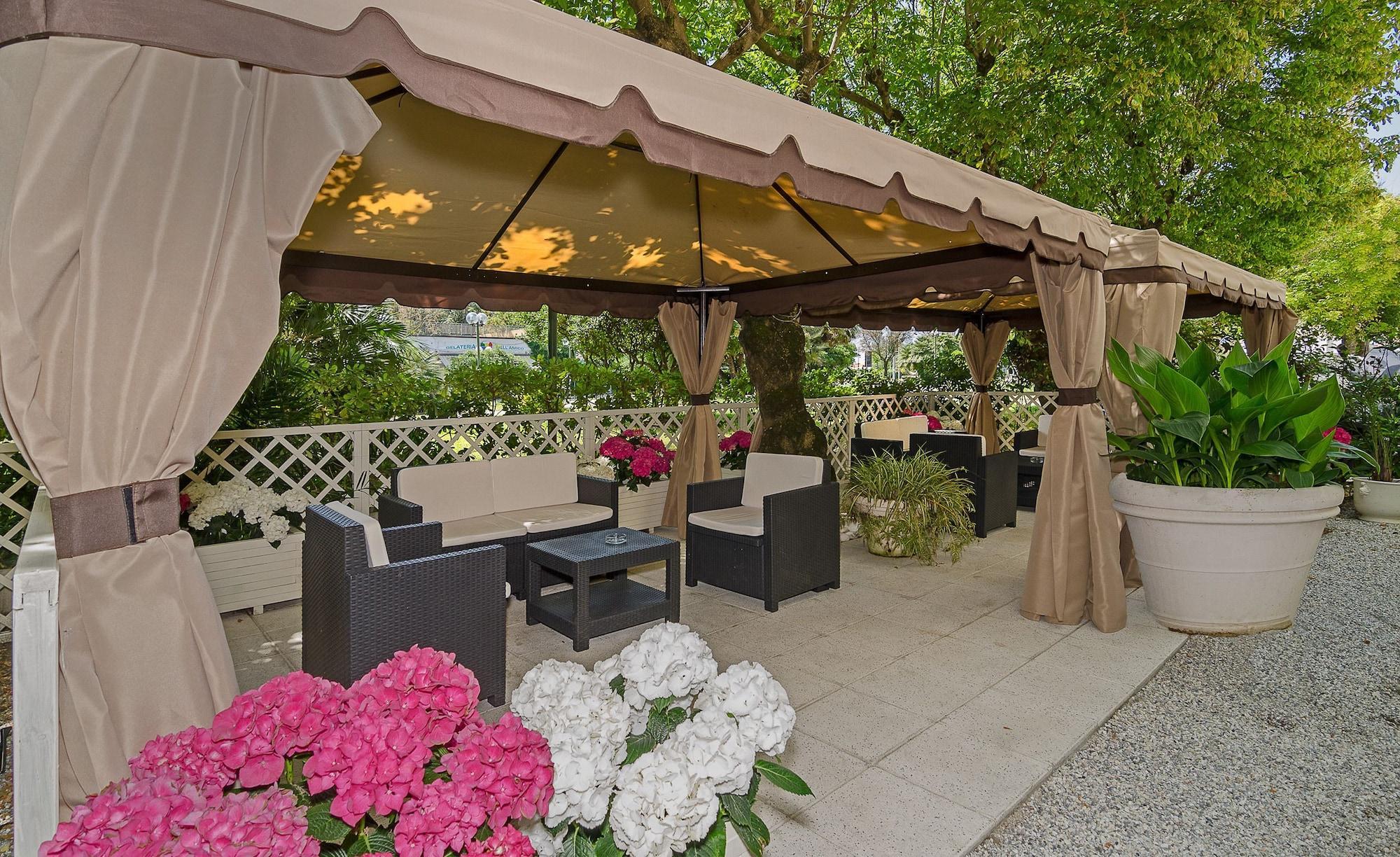 Varios Hotel Coluccini