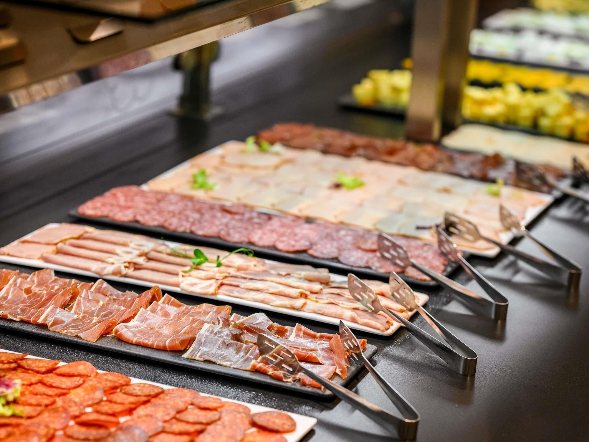 Restaurant Mövenpick Resort and Spa Fruske Terme