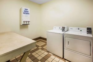 Alojamiento - Days Inn & Suites by Wyndham Corpus Christi Central