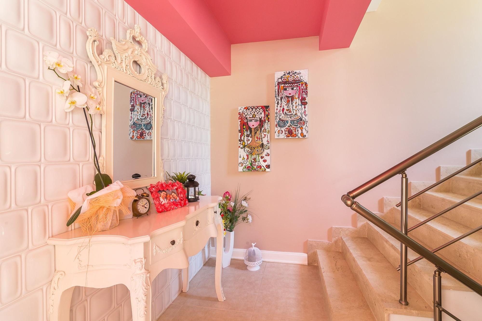 Varios Kalkan Suites