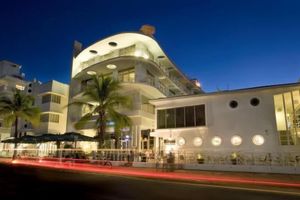 Alojamiento - Strand Ocean Drive Suites