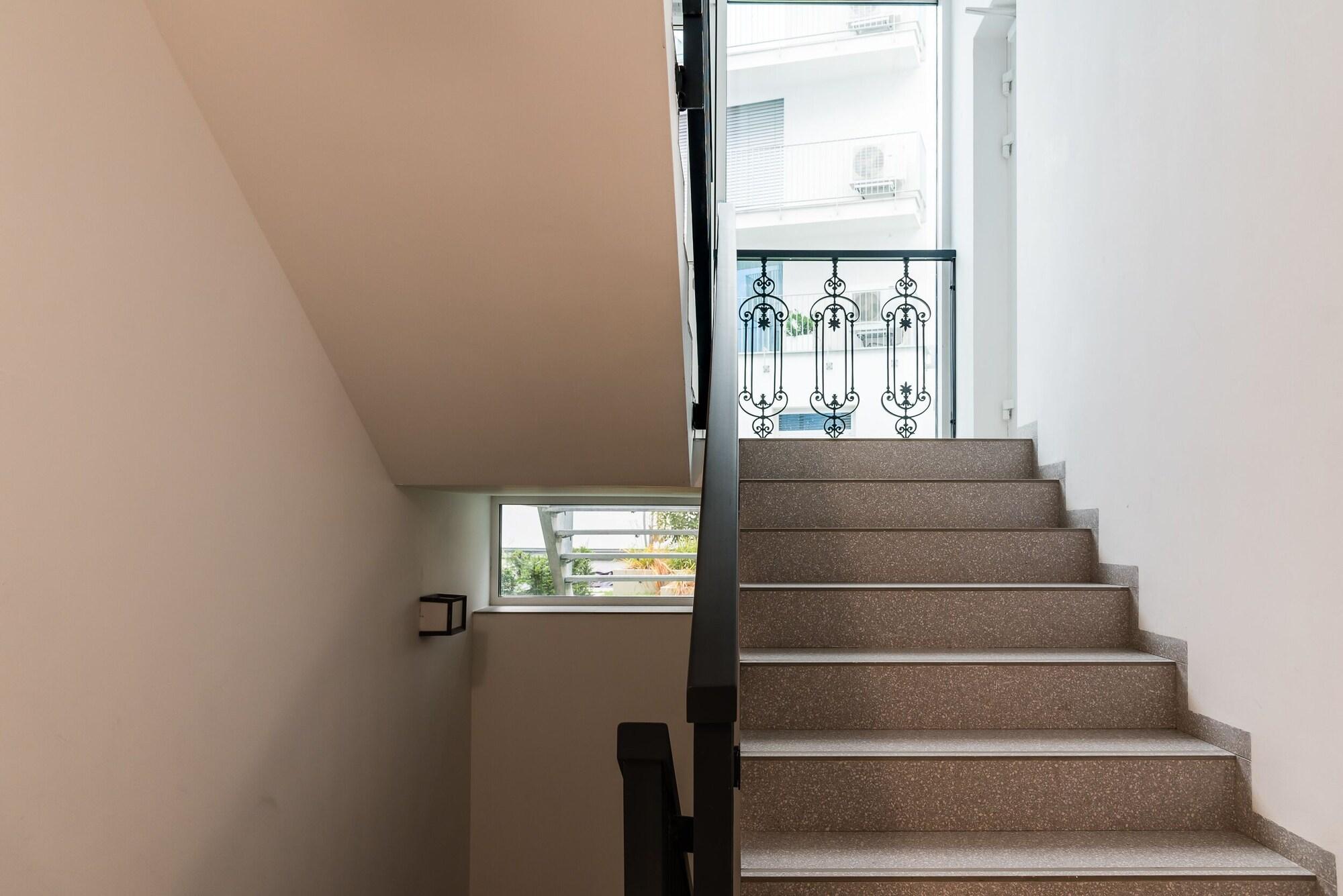 Varios City Castle Apartments Free Parking