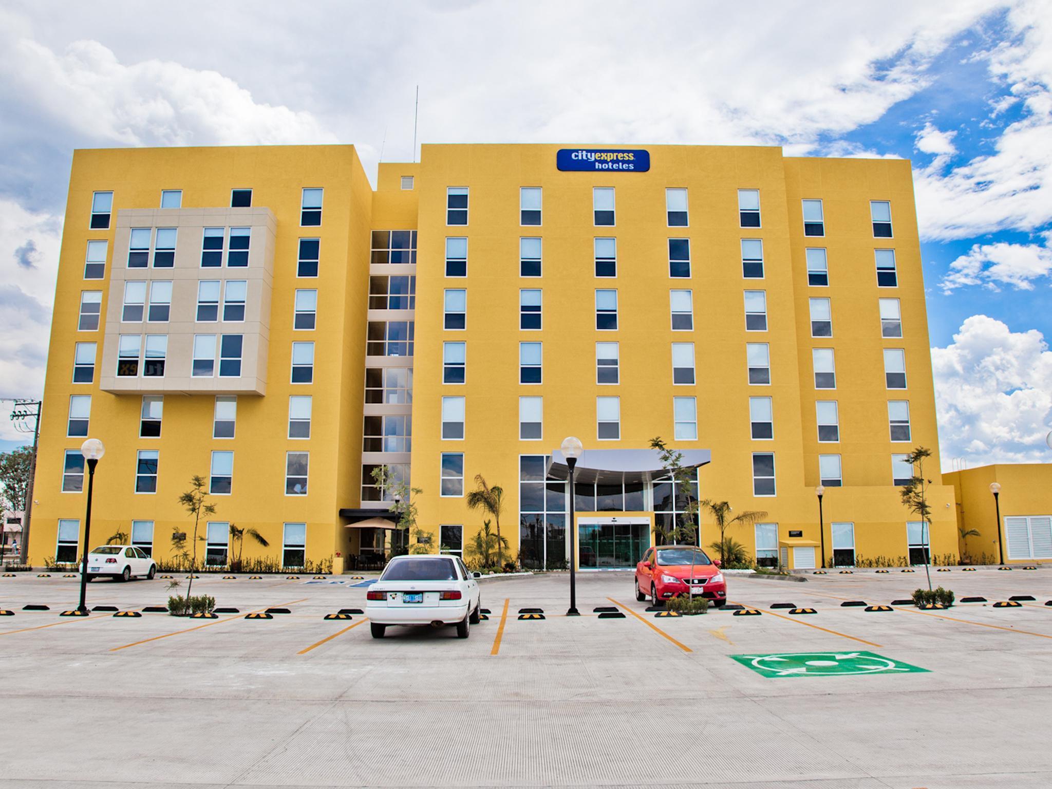Vista Exterior City Express by Marriott Salamanca