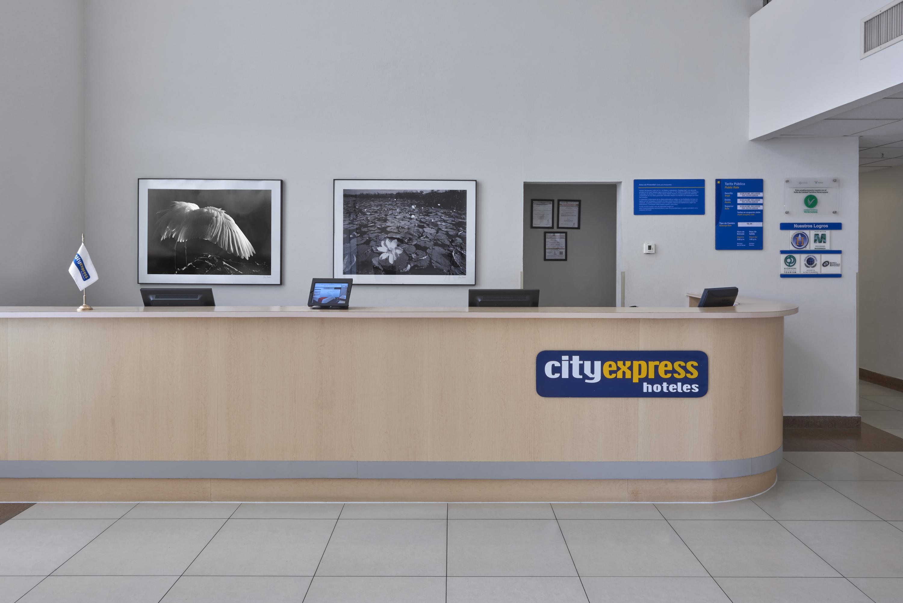 Vista Lobby City Express Minatitlan