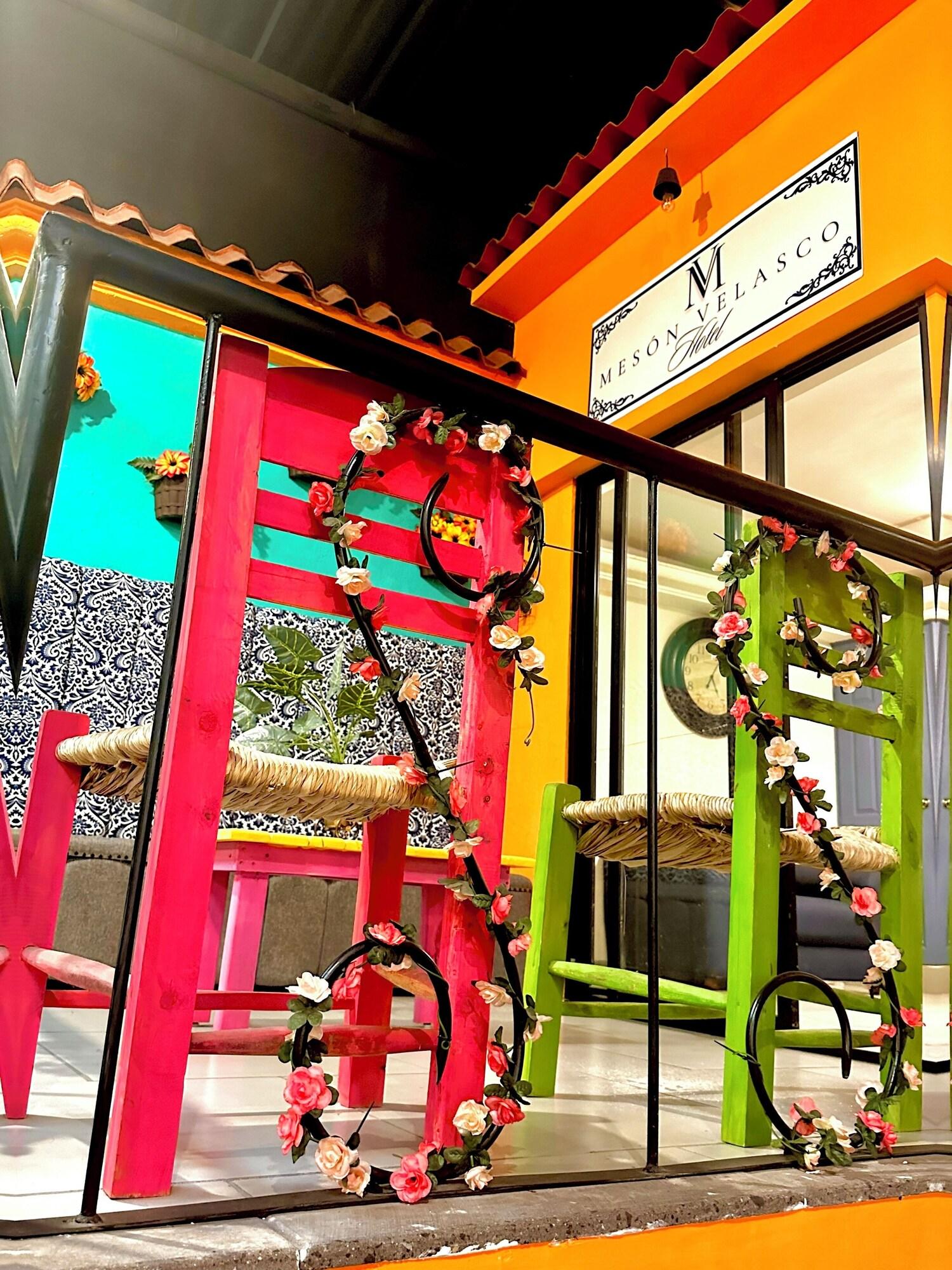 Vista Lobby Hotel Mesón Velasco