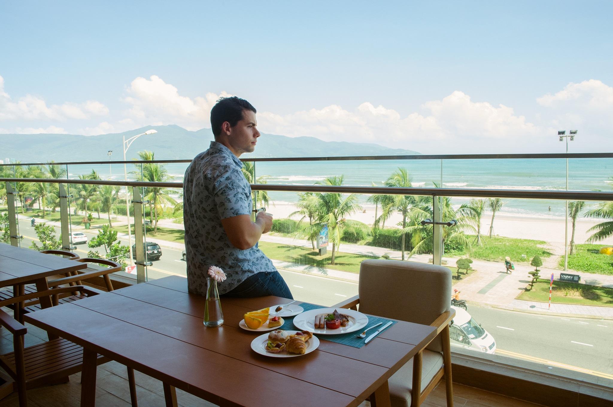 Restaurant TMS Hotel Da Nang Beach