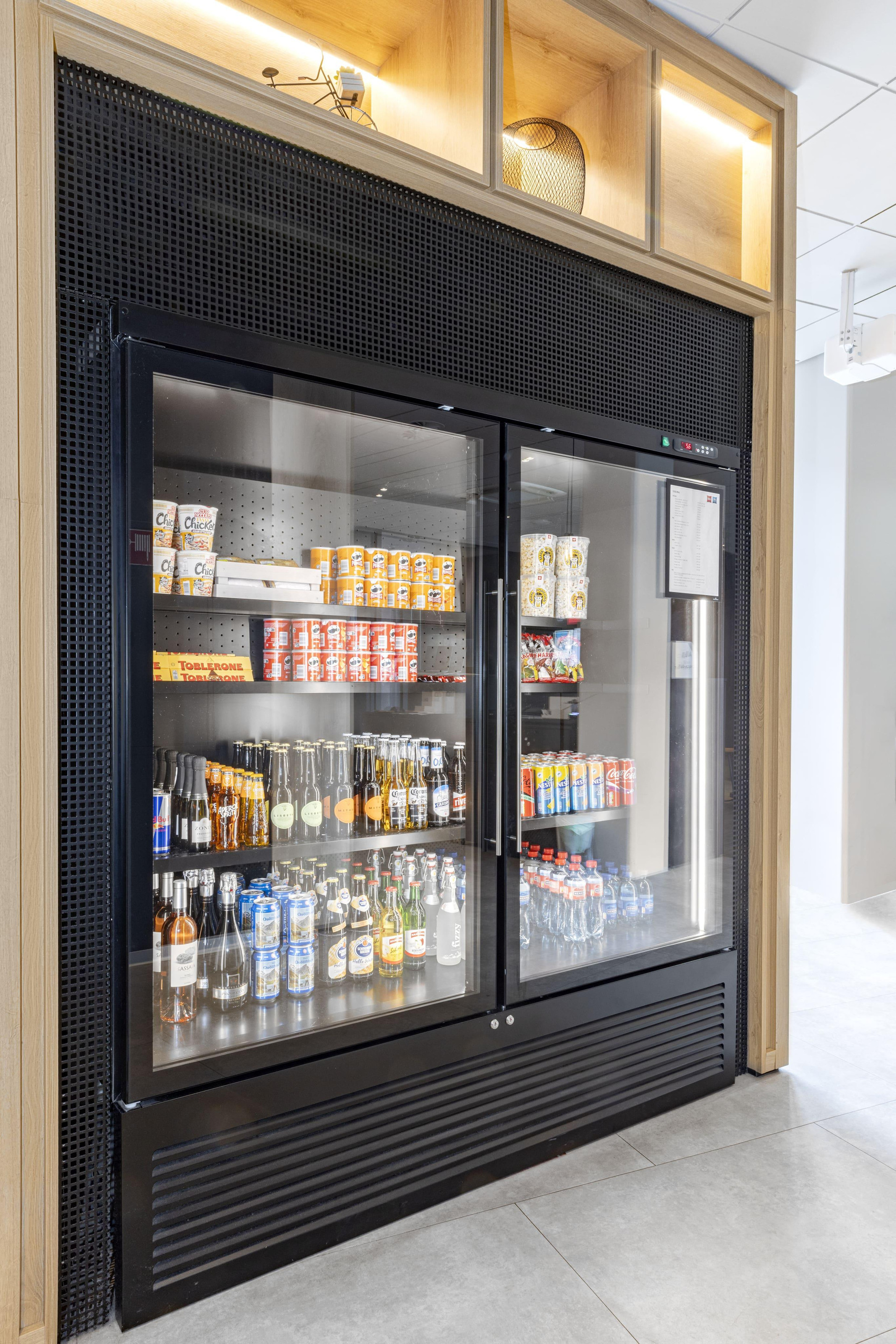 Bar/Salón ibis budget Lugano Paradiso