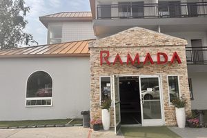 Alojamiento - Ramada by Wyndham Anchorage