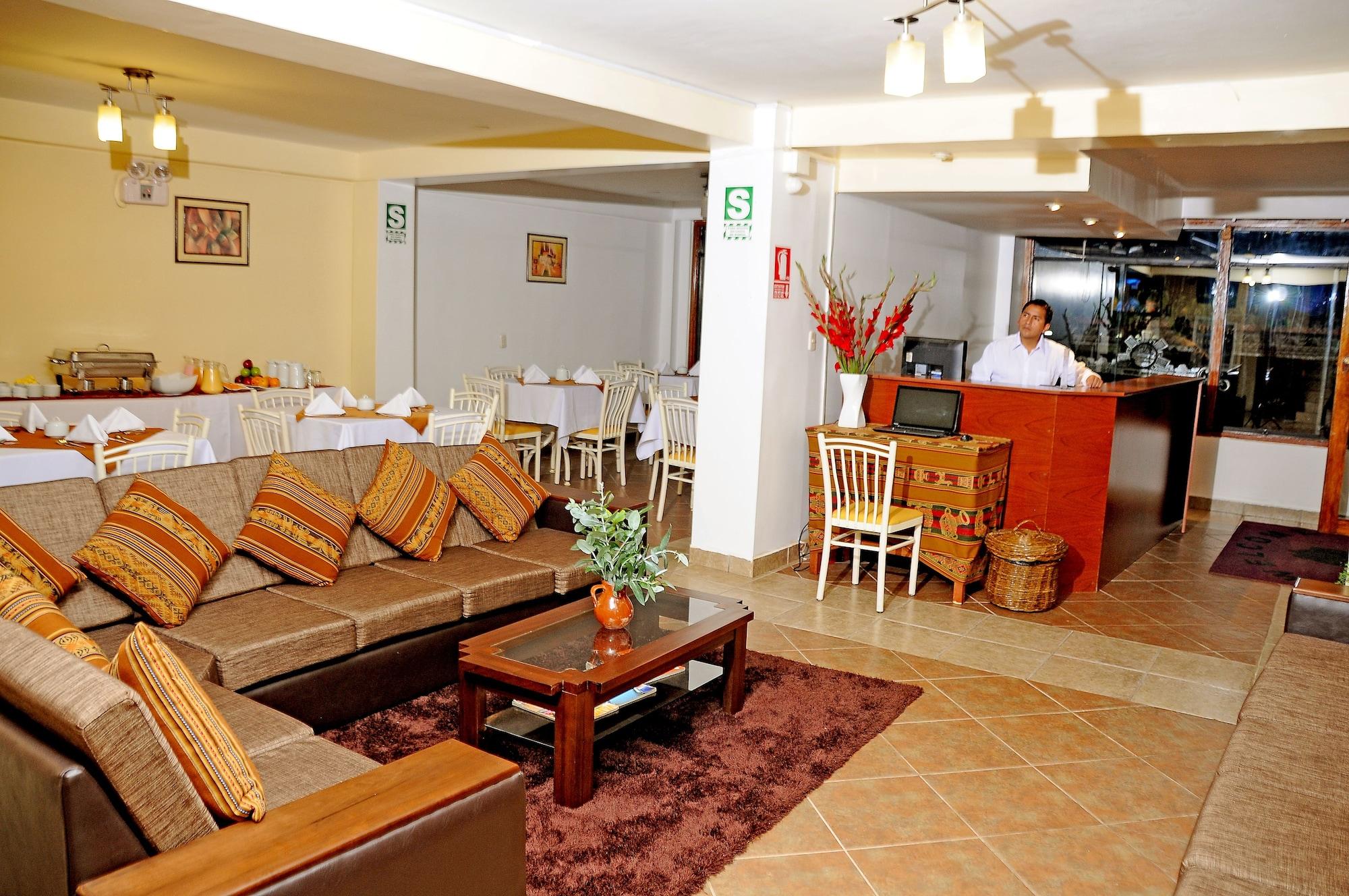Varios Seven Mapi Hotel