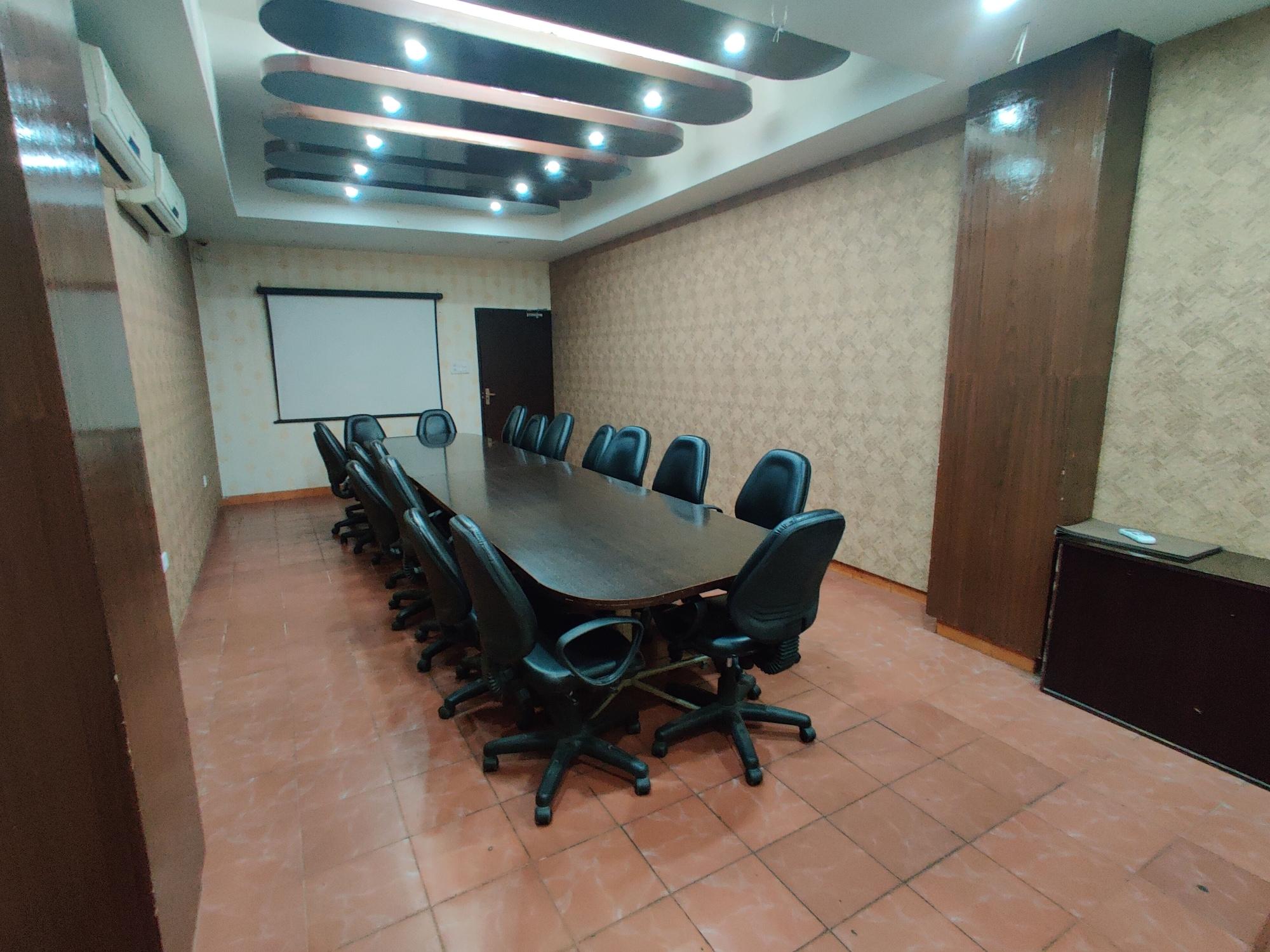Sala de Reuniones Hotel Savi Regency