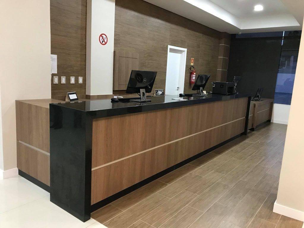 Vista do lobby Confort Fronteira Hotel