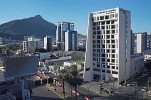 Alojamiento - City Express Plus by Marriott Monterrey Galerias