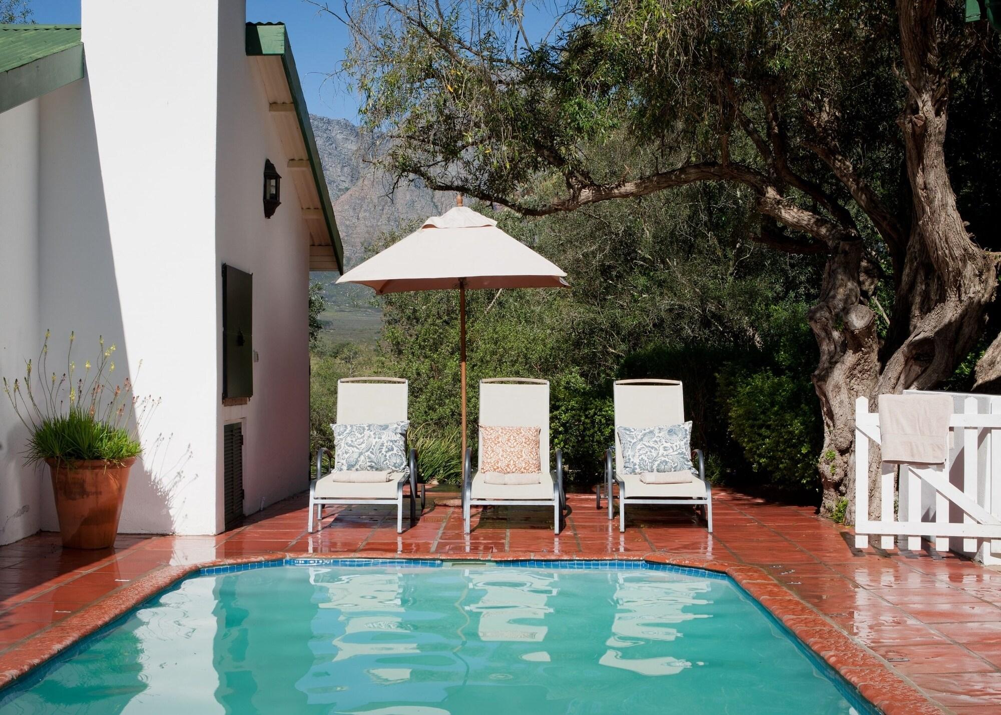 Vista Piscina Bartholomeus Klip Farmhouse