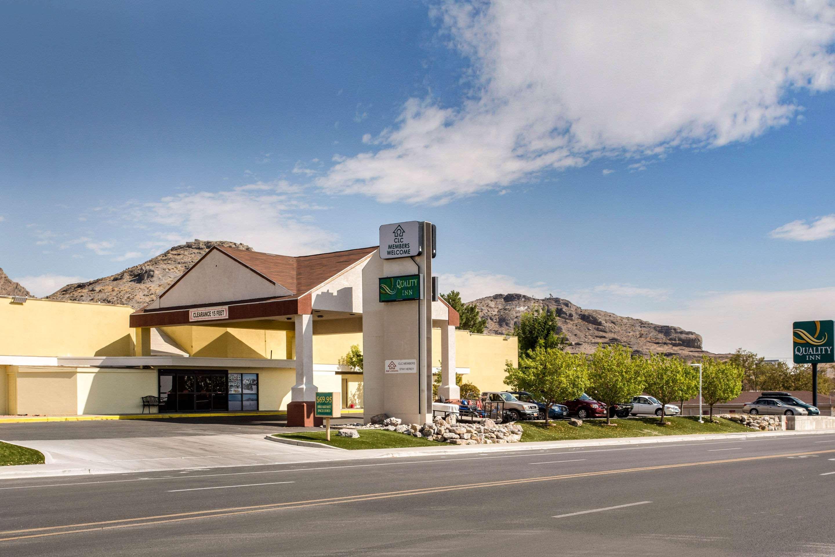 Varios Quality Inn Stateline