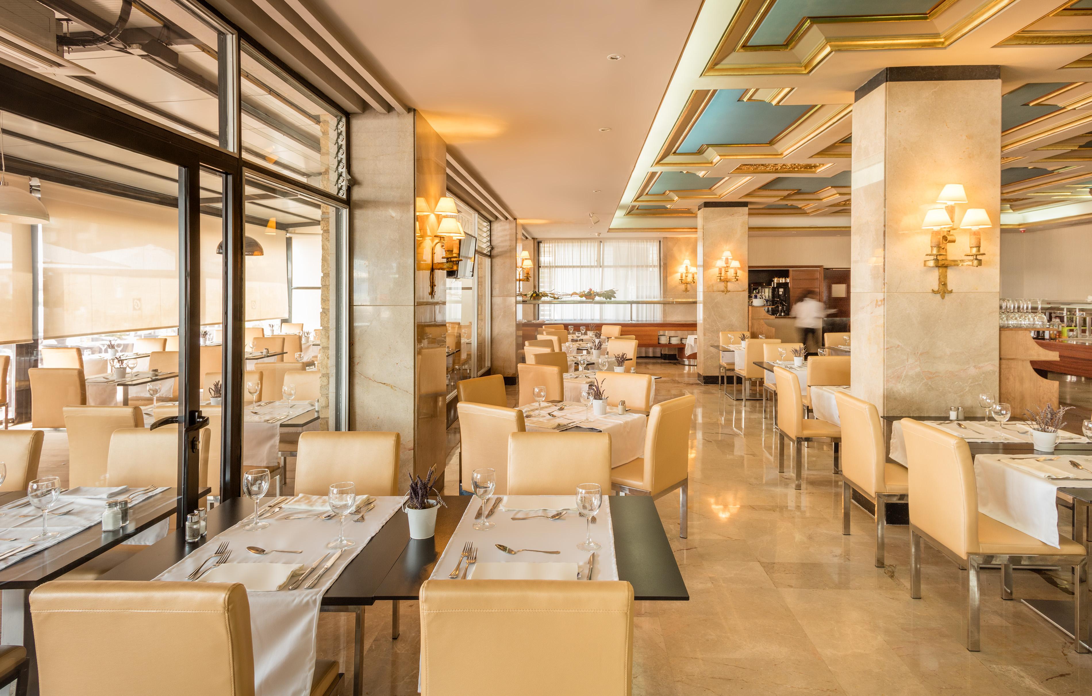 Bar/Salón Gran Hotel Delfin