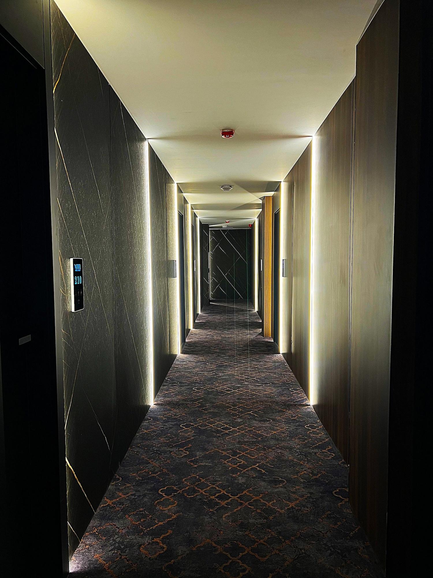 Varios Nobel Design Hotel