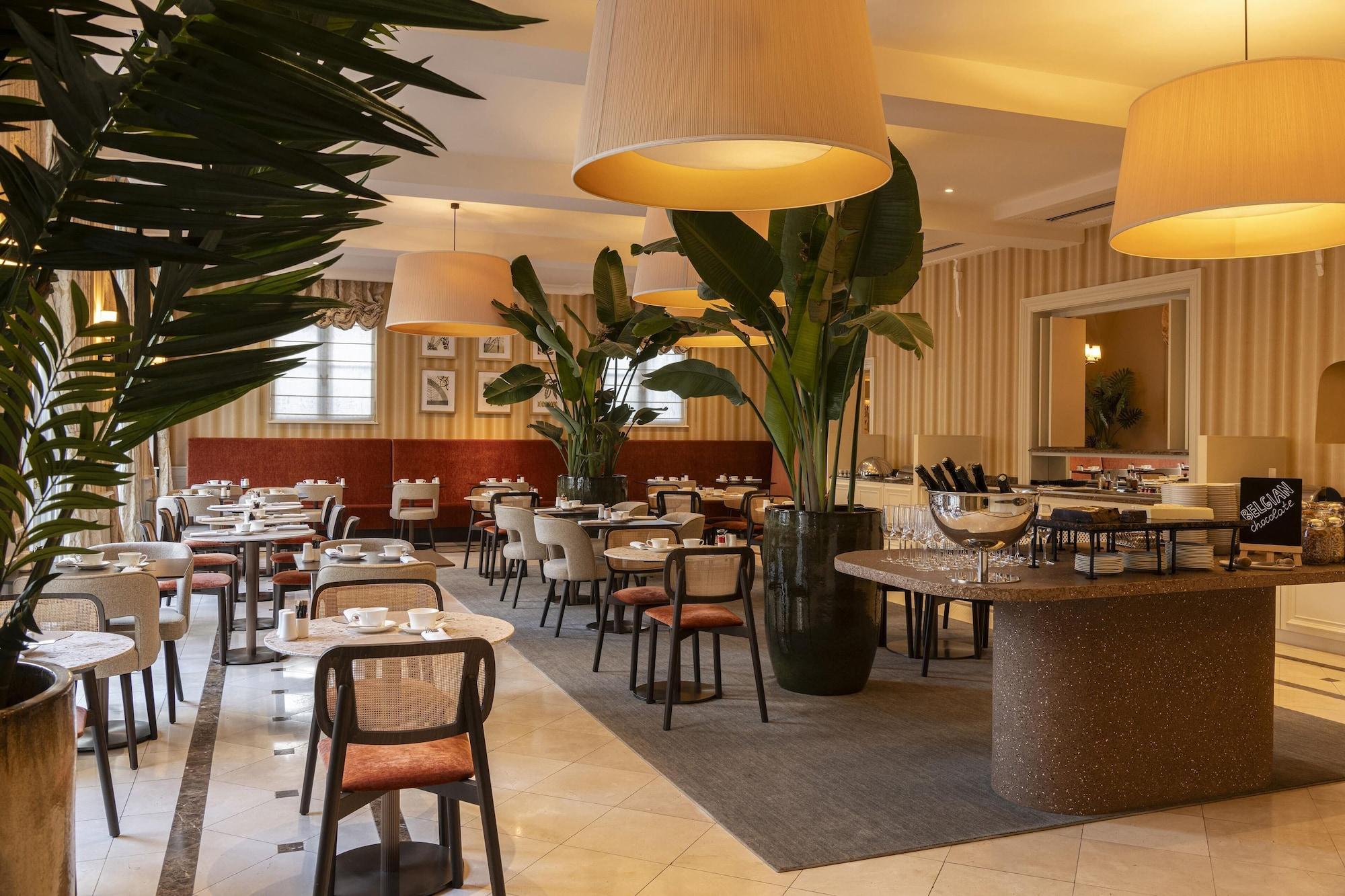 Restaurant Dukes’ Palace Residence – by Dukes’ Hotel Collection
