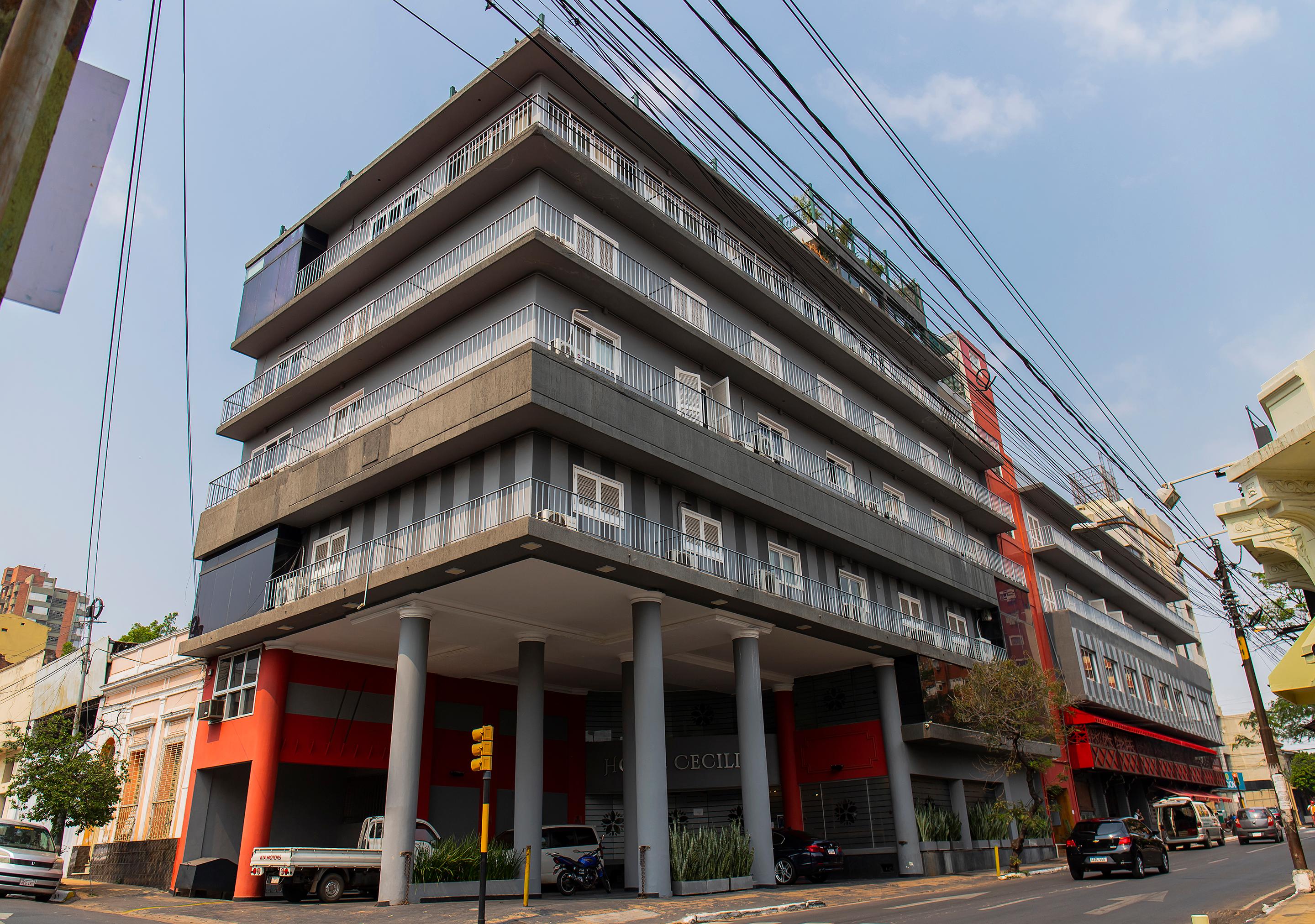 Vista Exterior Hotel Cecilia