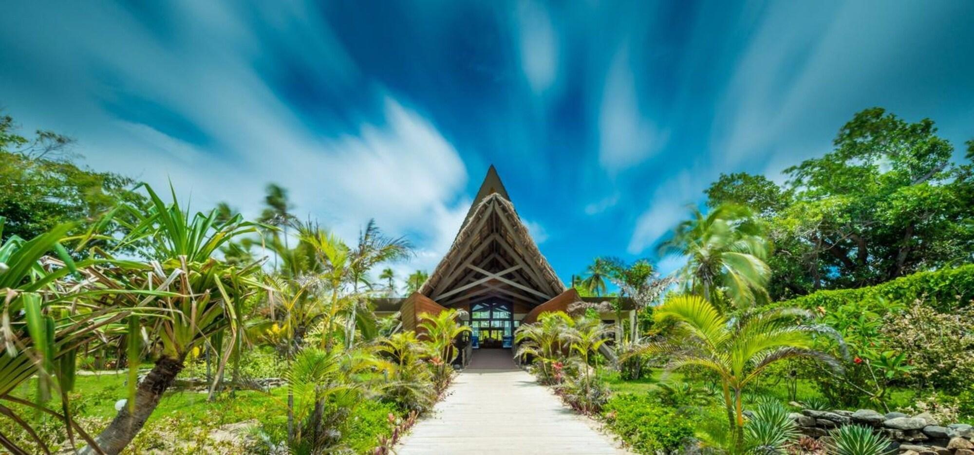 Vista Exterior Mana Island Resort & Spa