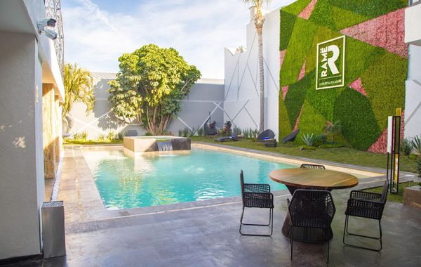 Ramë Hotel Boutique - Hoteles cerca de La Minerva en Guadalajara