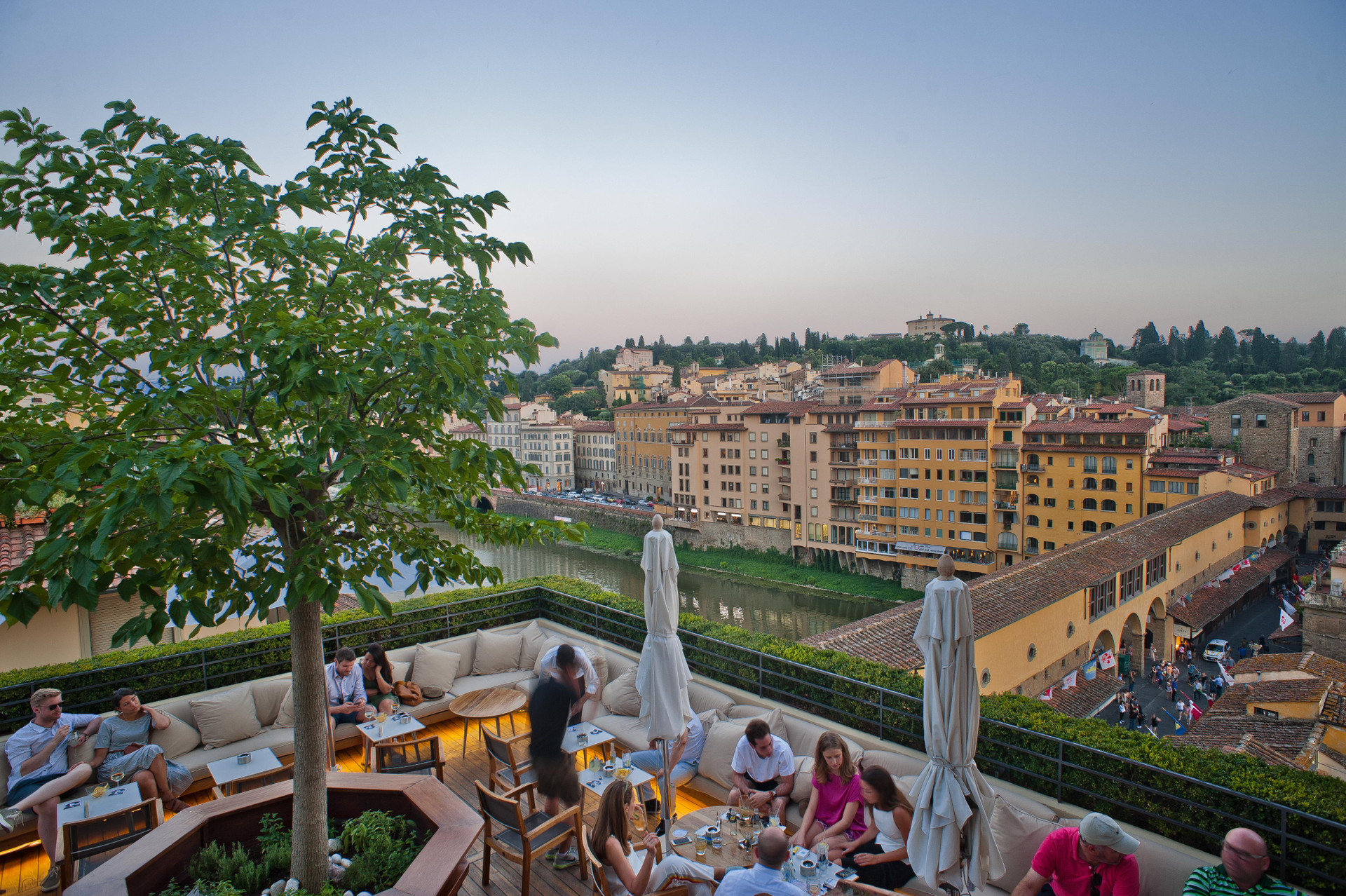 Vista Exterior Hotel Continentale - Lungarno Collection
