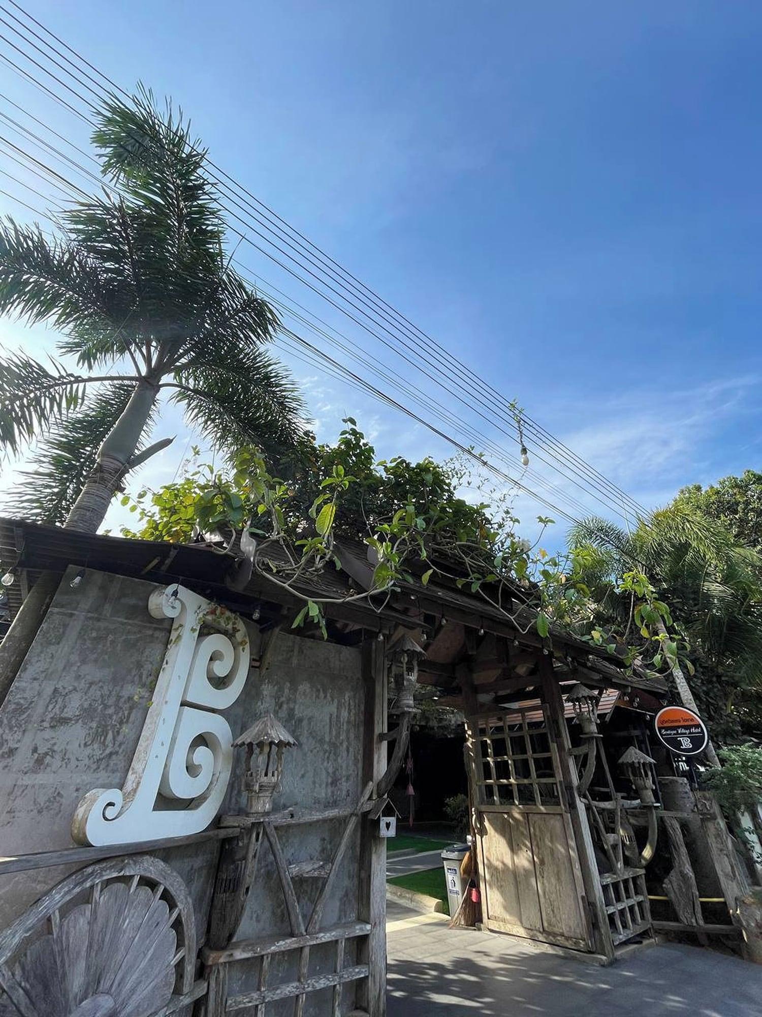 Vista Exterior Boutique Village Hotel