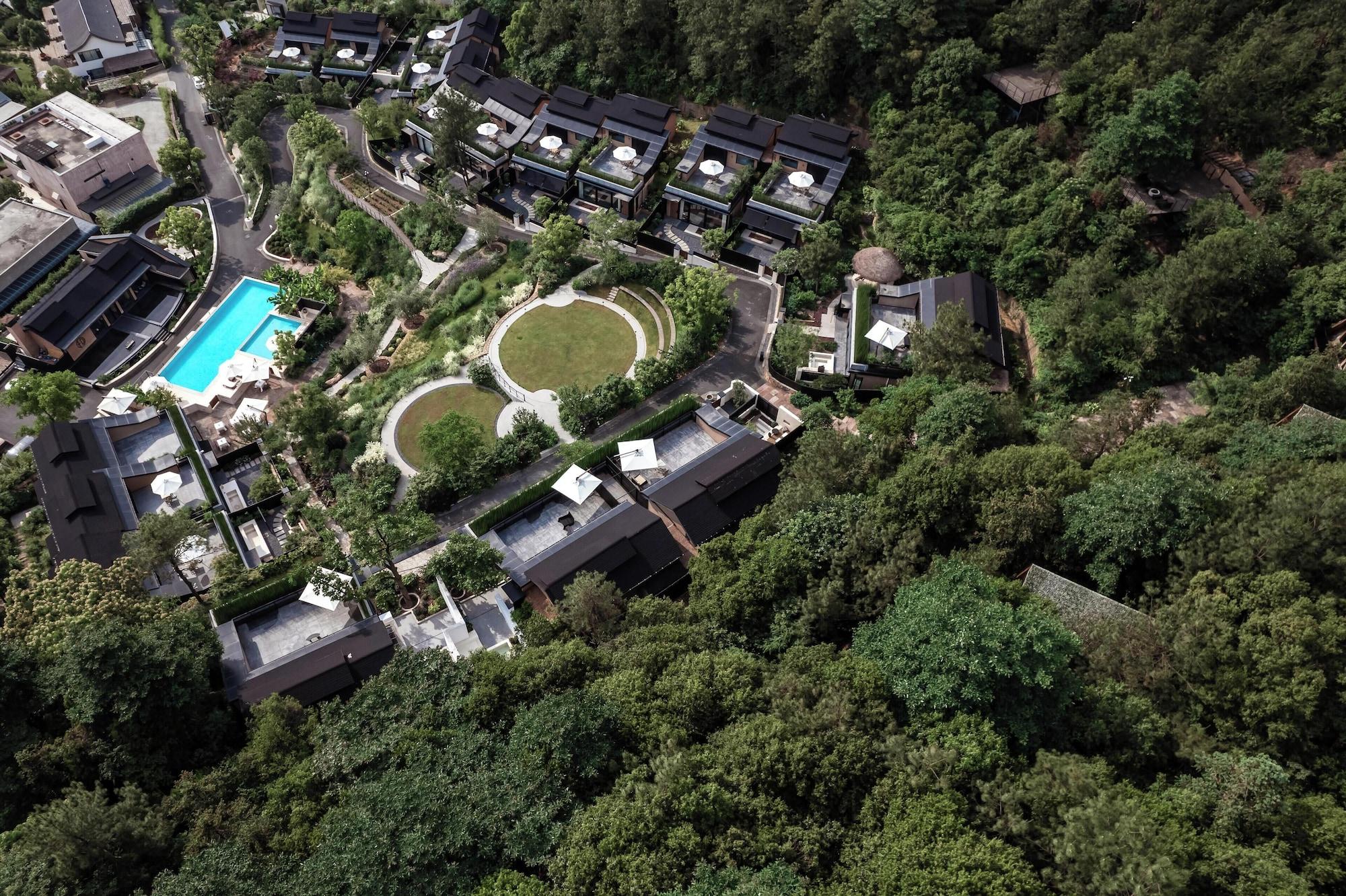 Vista Exterior Anji ke gamer wild luxury Resort villa