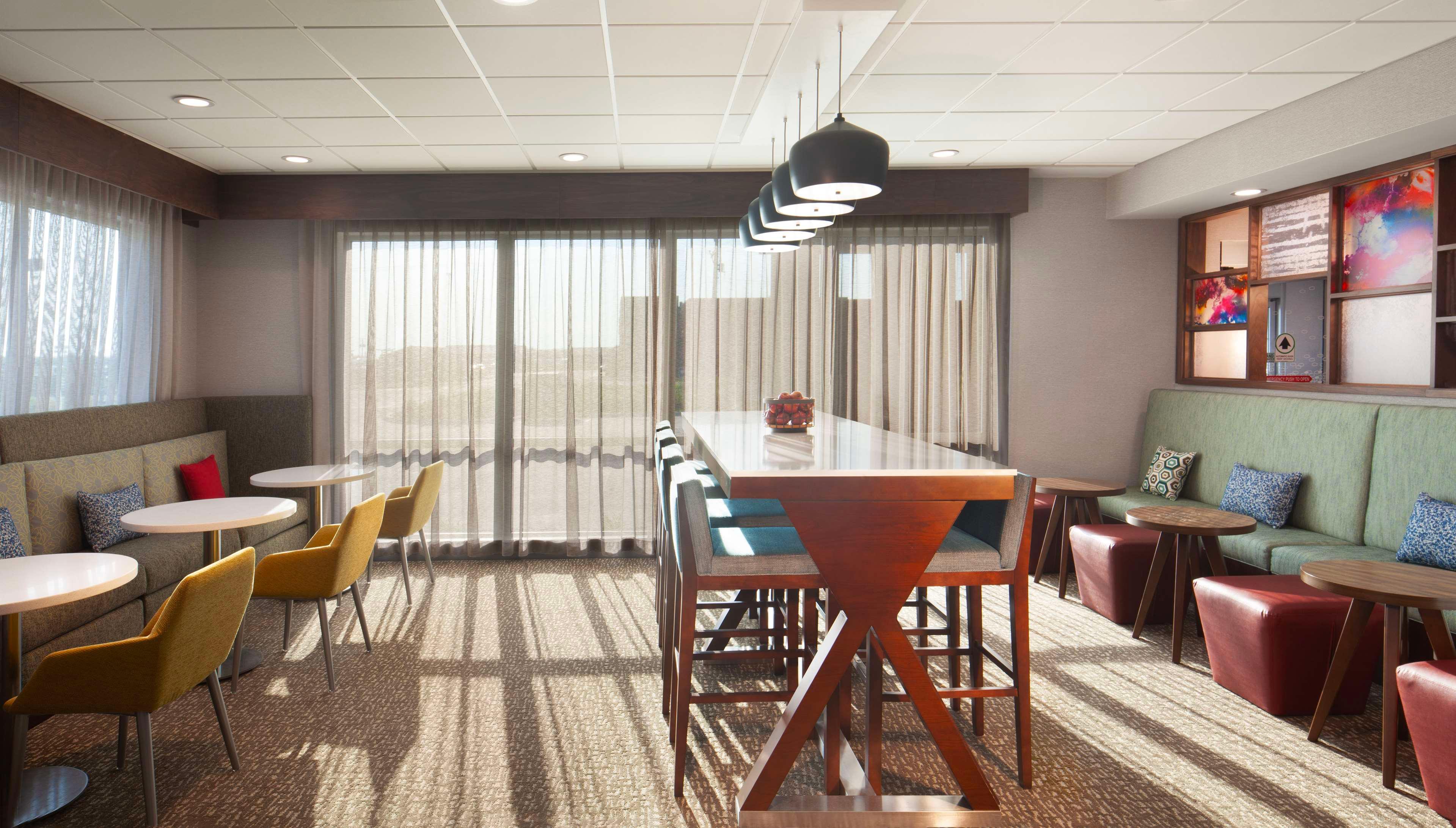 Vista Lobby Hampton Inn Ogallala